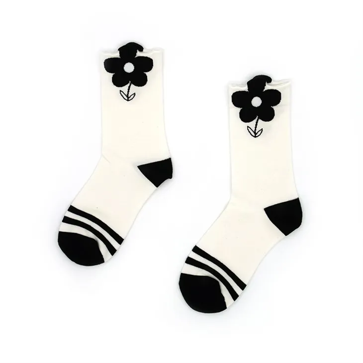 Śliczne skarpetki dla kobiet