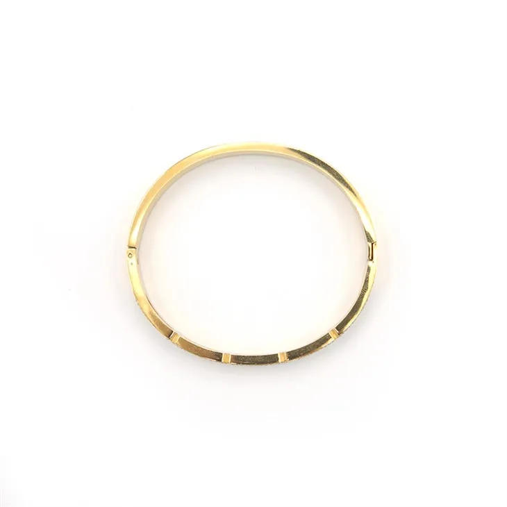 Złota elegancka bransoletka z gwiazdką