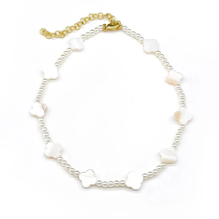 Bransoletka z motywem kwiatowym z liści koniczyny